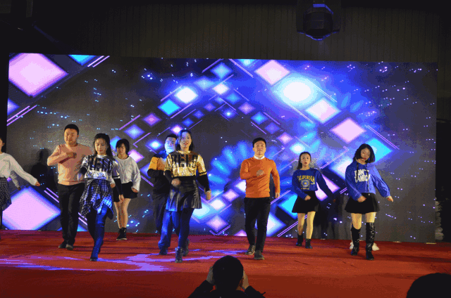 ���ӹ�����ҳ�´��Ű�����