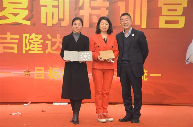 ���ӹ�����ҳ�Ŷ���ѵ